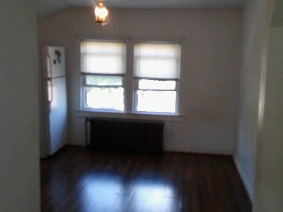 2nd image of 230 Westminster Pl #2