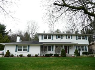 5902 Siebert St, Midland, MI 48640