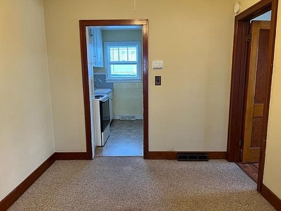 5th image of 312 N Ash St