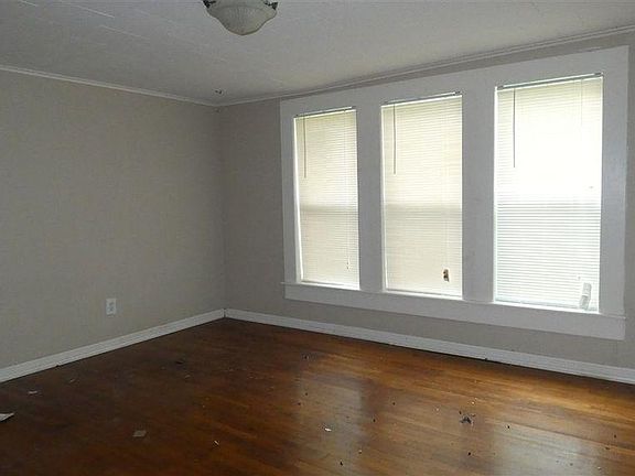 2nd image of 503 W Harris St