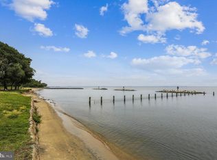 302 Linden Ave, Edgewater, MD 21037