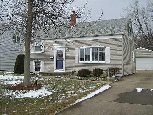1st image of 4943 Chapman Pkwy
