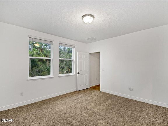 3rd image of 104 Lost Ball Dr