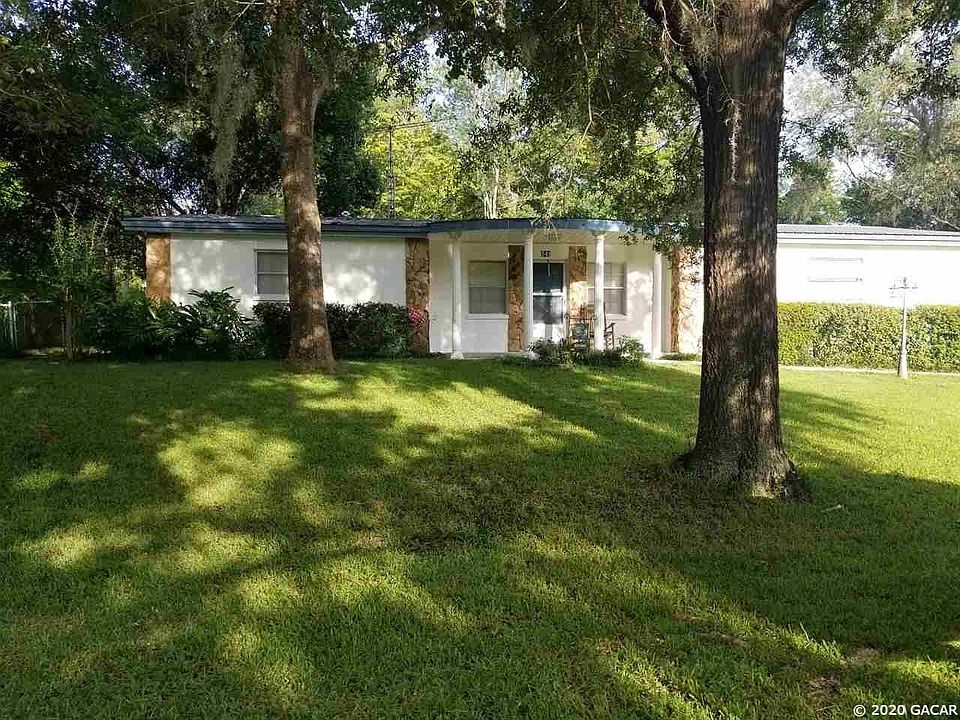 1st image of 541 E Country Club Dr