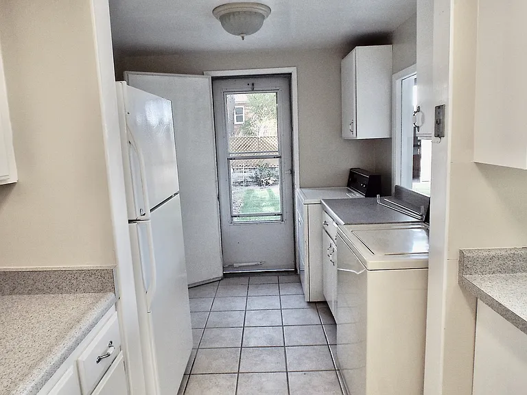 2123 Westfield Ave — Photo 2