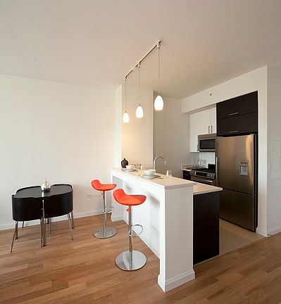 4th image of 795 Columbus Ave APT 11J
