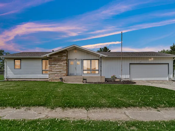 302 Wayland Rd, Kingsford Heights, IN 46346