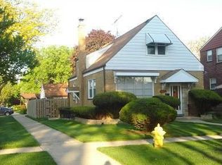 901 Hull Ave, Westchester, IL 60154
