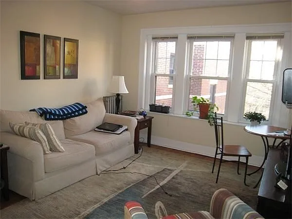 1 bed, 1.0 bath, 500 sqft, $2,300 — Photo 4