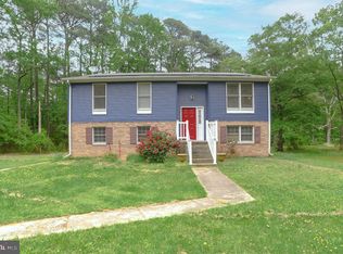 20416 Lake Pl, Coltons Point, MD 20626