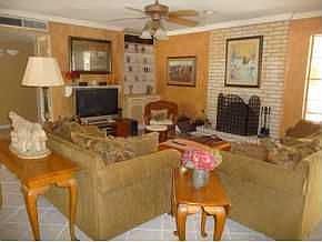 3rd image of 907 De Leon Dr