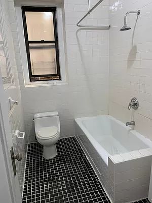 4th image of 220 W 98th St APT 2H