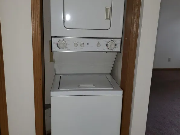 1648 Towne Dr APT E, Columbia, MO 65202