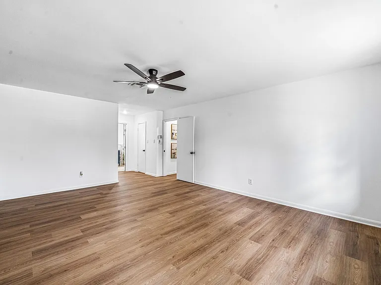 10622 Inwood Dr — Photo 23