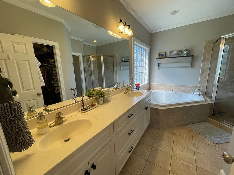 1226 Greenwich Pass — Photo 16