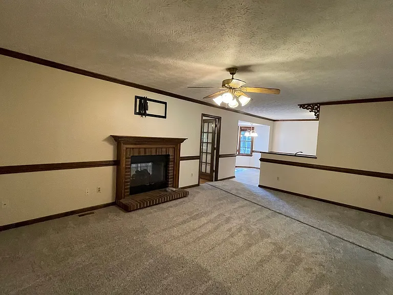 403 Coach Hovis Dr — Photo 19