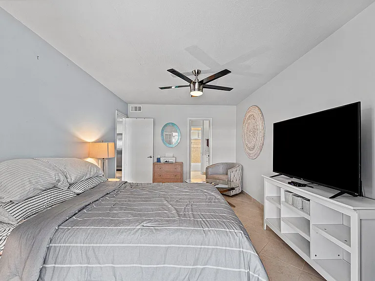 3851 N Ocean Blvd #4030 — Photo 22
