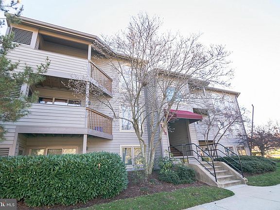 4th image of 7048 Harbour Village Ct APT 102
