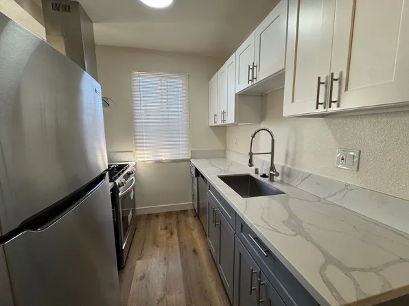 Calvert, 14639 Calvert St APT 9, Van Nuys, CA 91411