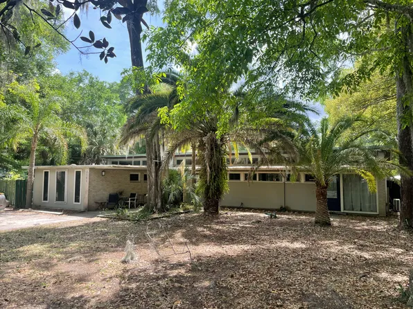 2105 NW 3rd Pl, Gainesville, FL 32603