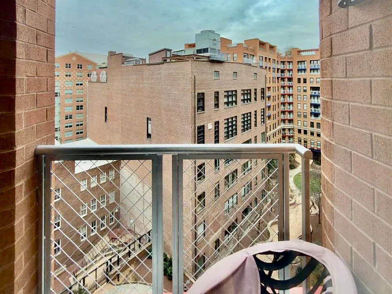 631 D St NW #1038 — Photo 18