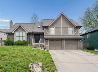 14611 Killarney Ln, Smithville, MO 64089