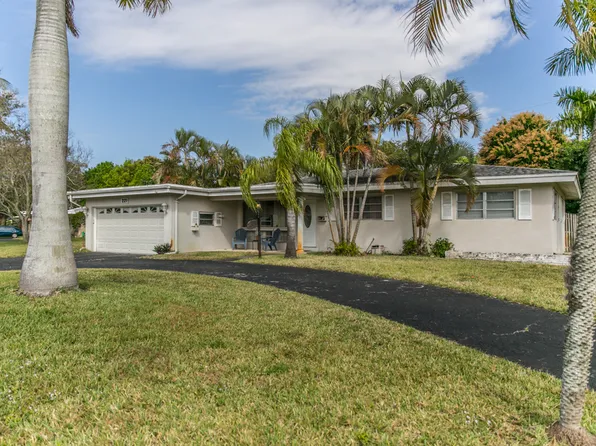221 S Bel Air Dr, Plantation, FL 33317