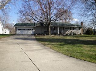 1451 Chieftain Cir, Fremont, OH 43420