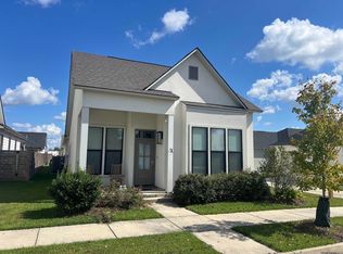 10213 Alderman Dr, Baton Rouge, LA 70818