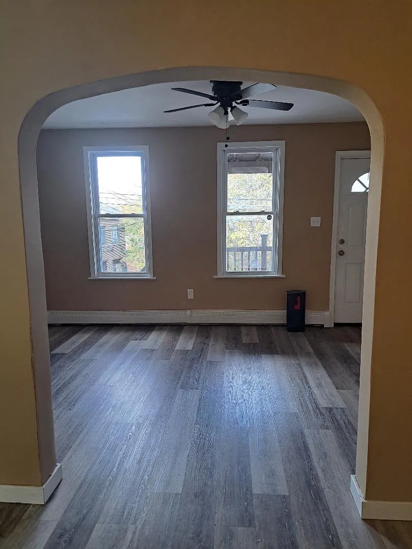 947 Wyandotte St — Photo 1