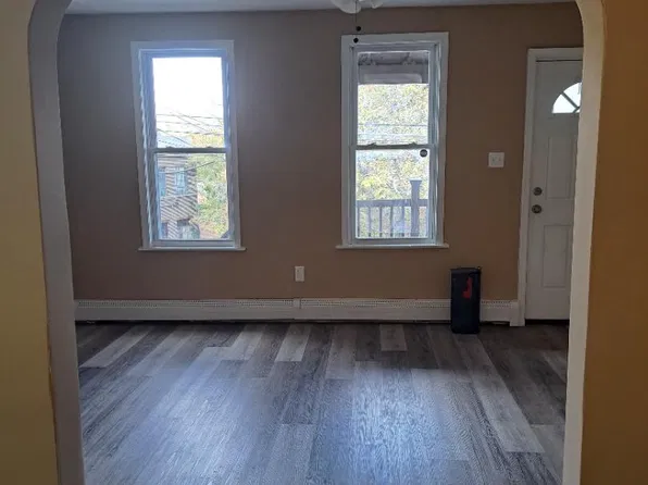 947 Wyandotte St, Bethlehem, PA 18015