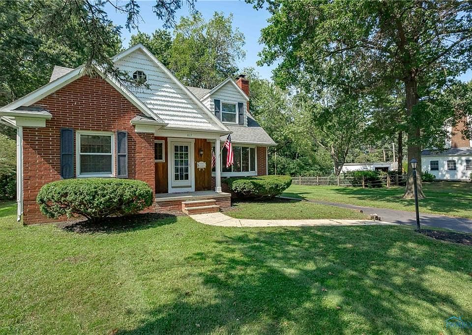 1st image of 417 Forest Dr