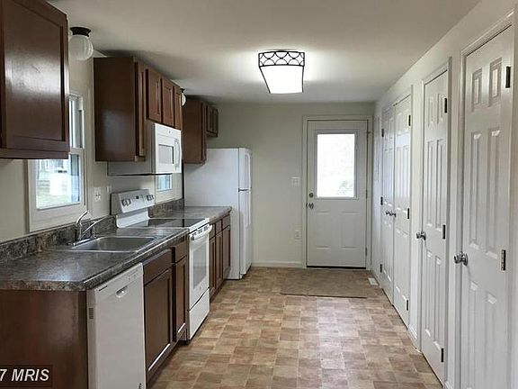 5th image of 21433 Knotts Dr