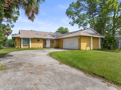 1099 Pace Dr NW, Palm Bay, FL, 32907