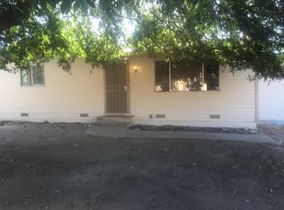 258 12th St, Orange Cove, CA 93646