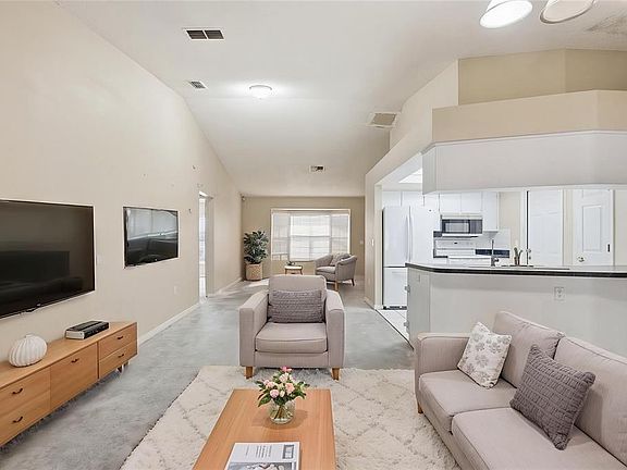 3rd image of 4205 Tall Oak Ln