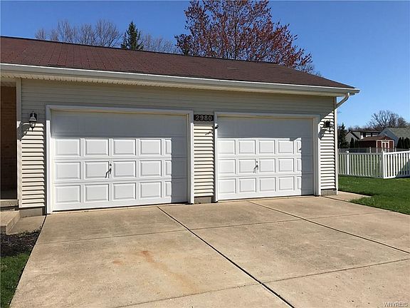 3rd image of 2980 Hillbrook Dr