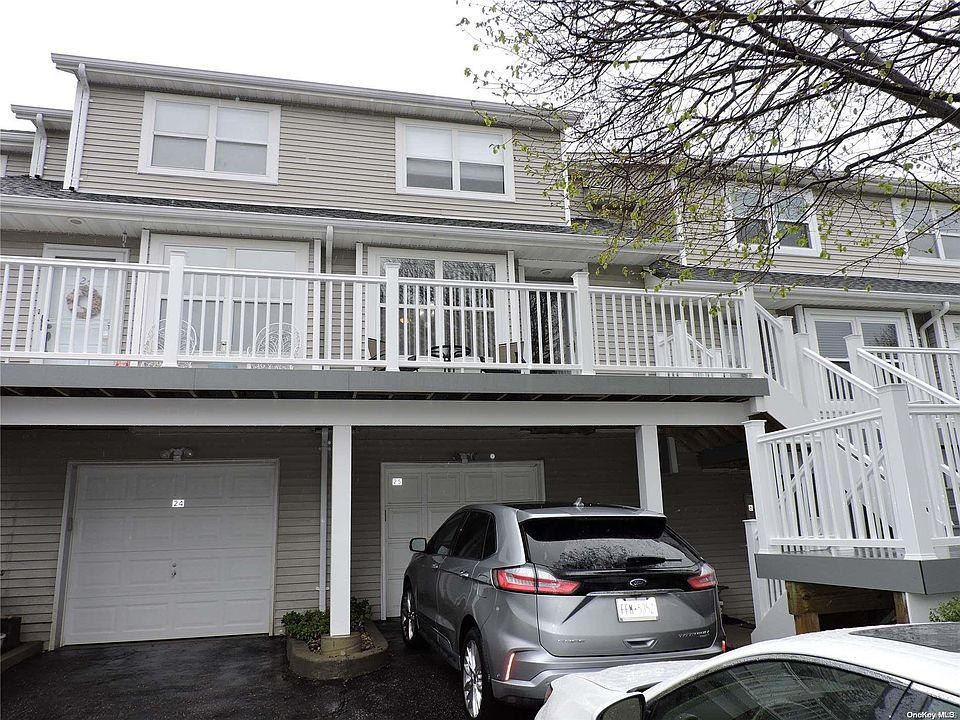 1st image of 25 Leeward Lane #25