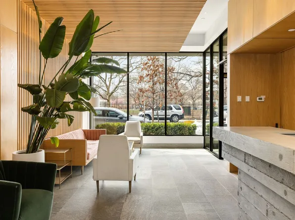 868 Lorimer Street image 1 of 25