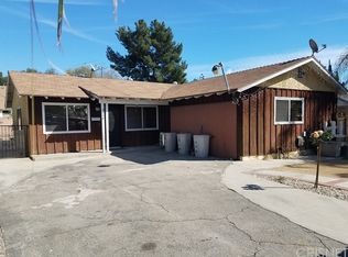 9848 Omelveny Ave, Pacoima, CA 91331