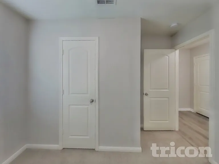 2942 Emery Fls — Photo 11