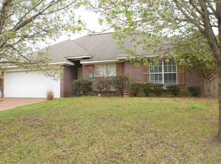 100 River Ridge Pkwy, Pearl, MS 39208