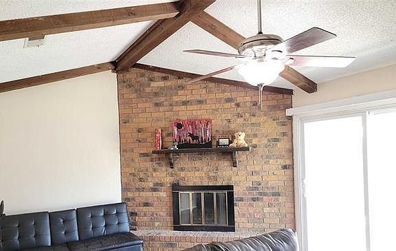4th image of 2901 Arlington Ave