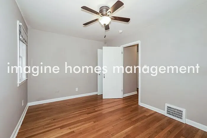 2080 Olive Ave — Photo 8