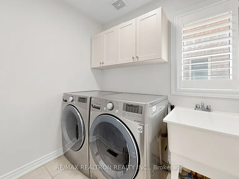 7 Military Ct — Photo 20