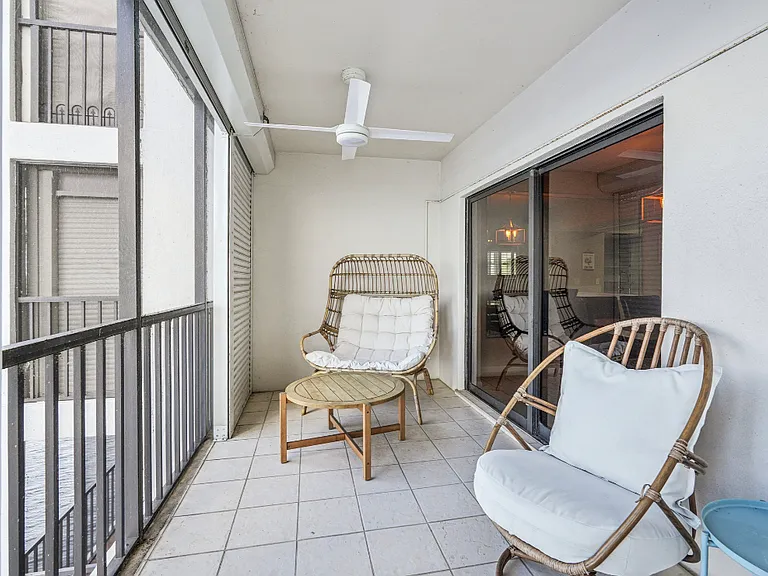 1901 Clifford St #1201 — Photo 16