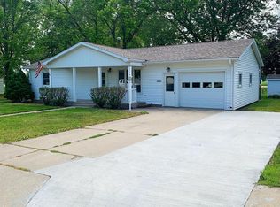 1005 Sunset Dr, Gowrie, IA 50543