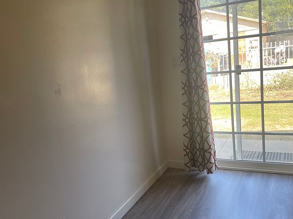 4th image of 15651 Rayen St