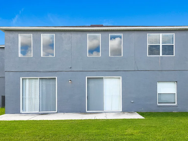 225 Beckenham Dr — Photo 17