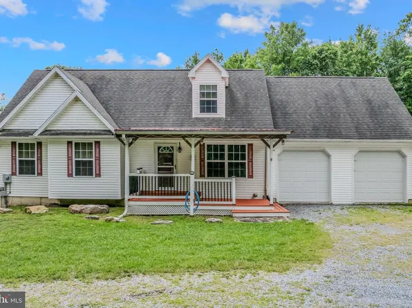 37 Paynes Ln, Berkeley Springs, WV 25411